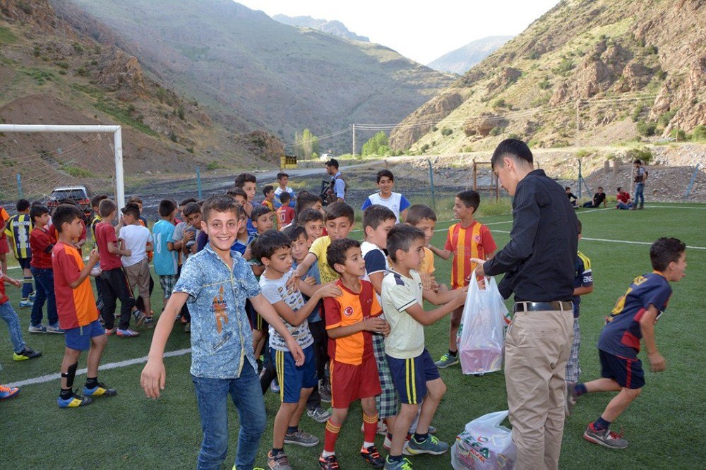 Çatak Belediyespor Alt Yapısına Girmek İçin Ter Döktüler