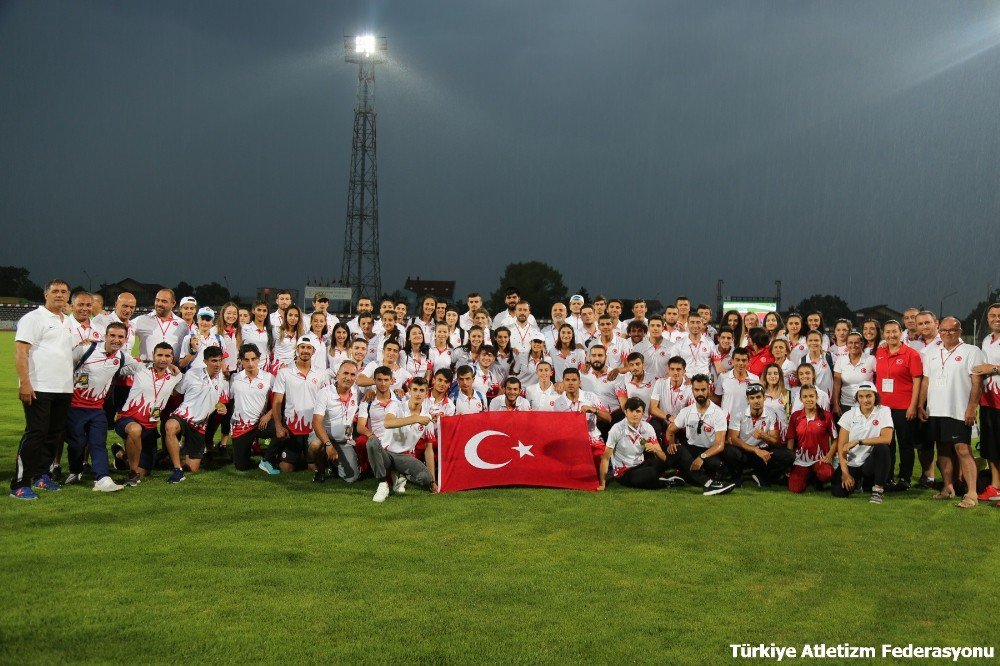 Darıca Belediyesi Atletlerinden Madalya Yağmuru