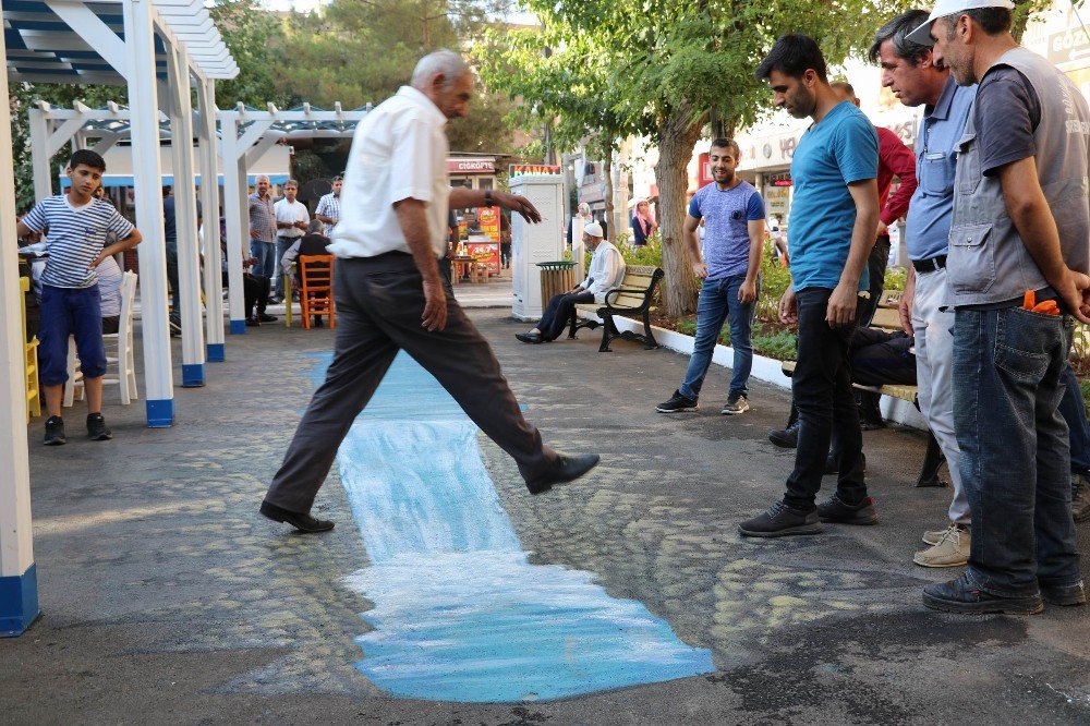 Diyarbakır’da Yaşlılar İçin Huzur Sokağı Oluşturuldu