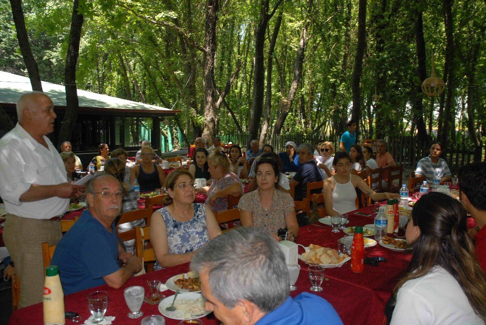 Eğitim Giderlerine Destek Oldukları Öğrenciler İle Kahvaltıda Buluştular