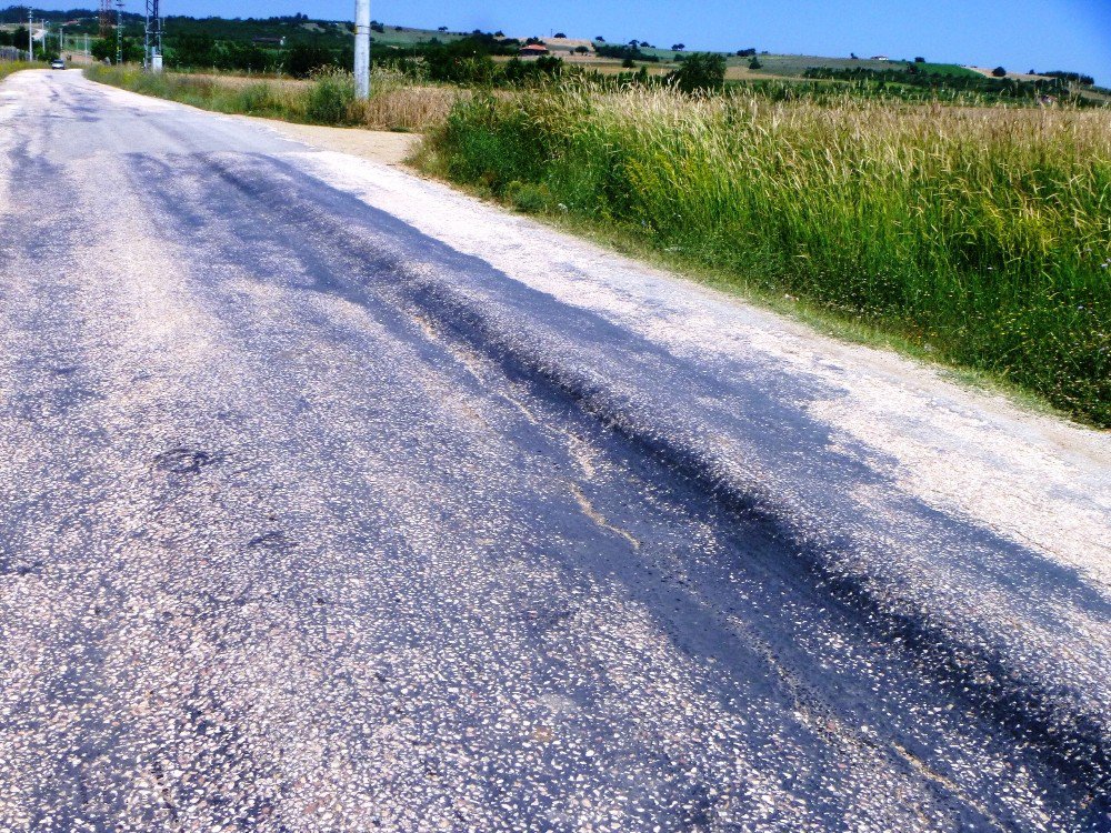 Bilecik’teki Köy Yolları Dökülüyor