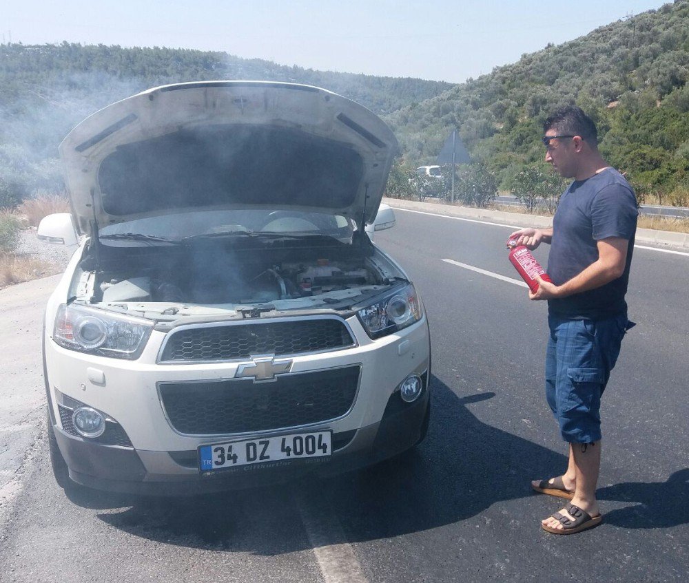 Milas’ta Seyir Halindeki Cip Alev Aldı