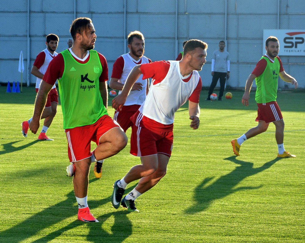 Sivasspor’da Yeni Sezon Hazırlıkları Sürüyor