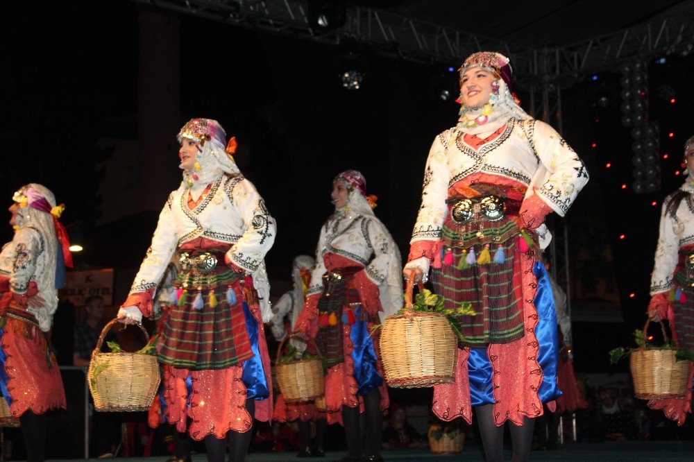Dünyanın Ve Türkiye’nin Tüm Renkleri Ünye’de Buluştu