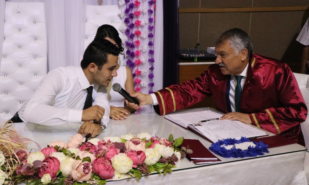 Çiftler Evlenmek İçin 07.07.2017’yi Seçti