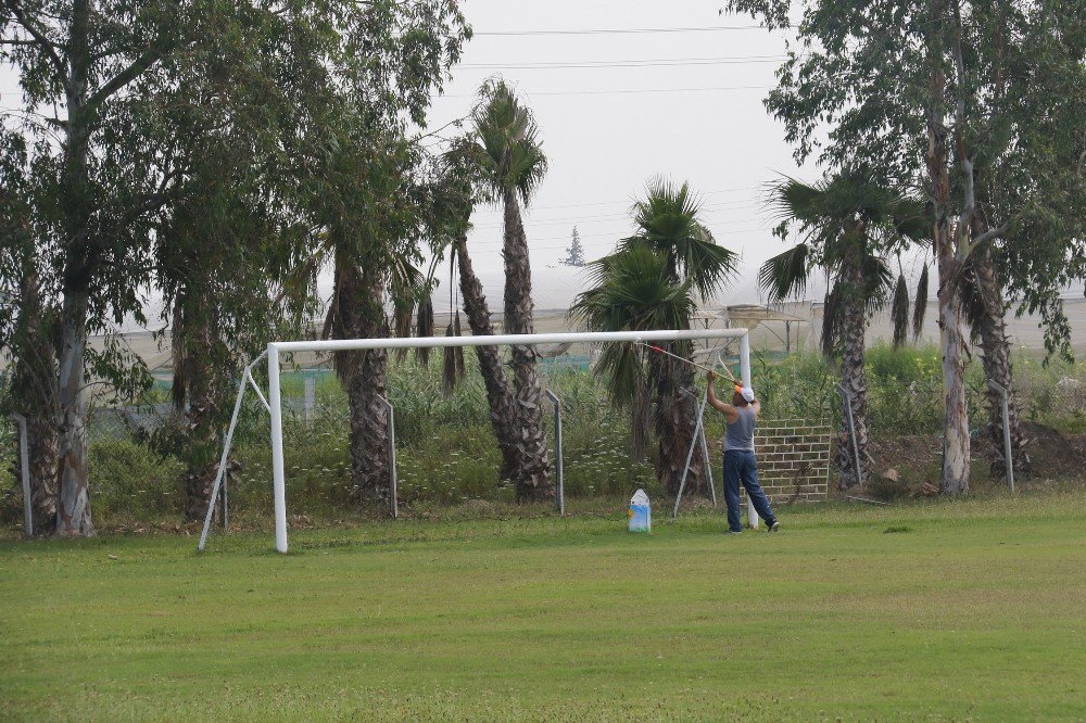 Akdeniz Belediyesi Spor Tesislerini Yeniliyor