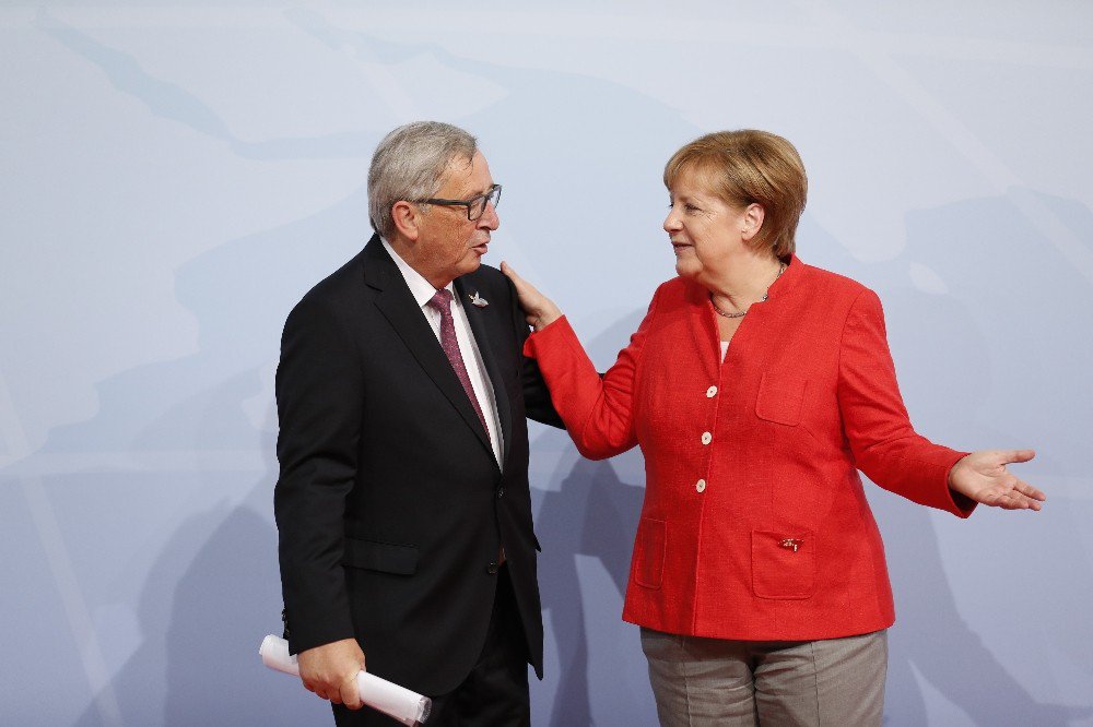 Merkel, G-20 Zirvesi’ne Gelen Liderleri Karşıladı