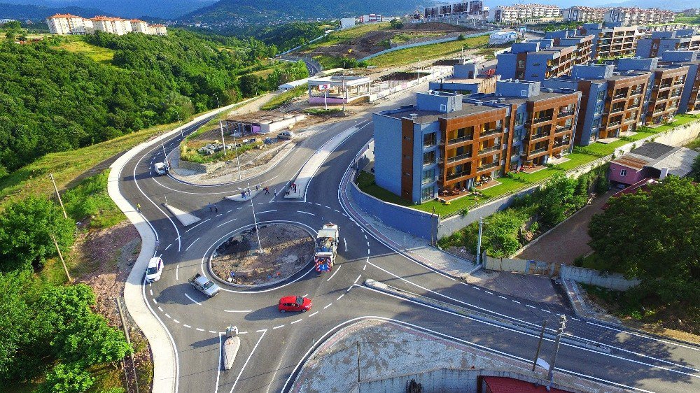 Başiskele’de Yollar Yenileniyor