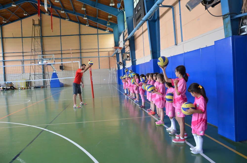 Bozüyük Belediyesi Yaz Spor Okulları Başladı