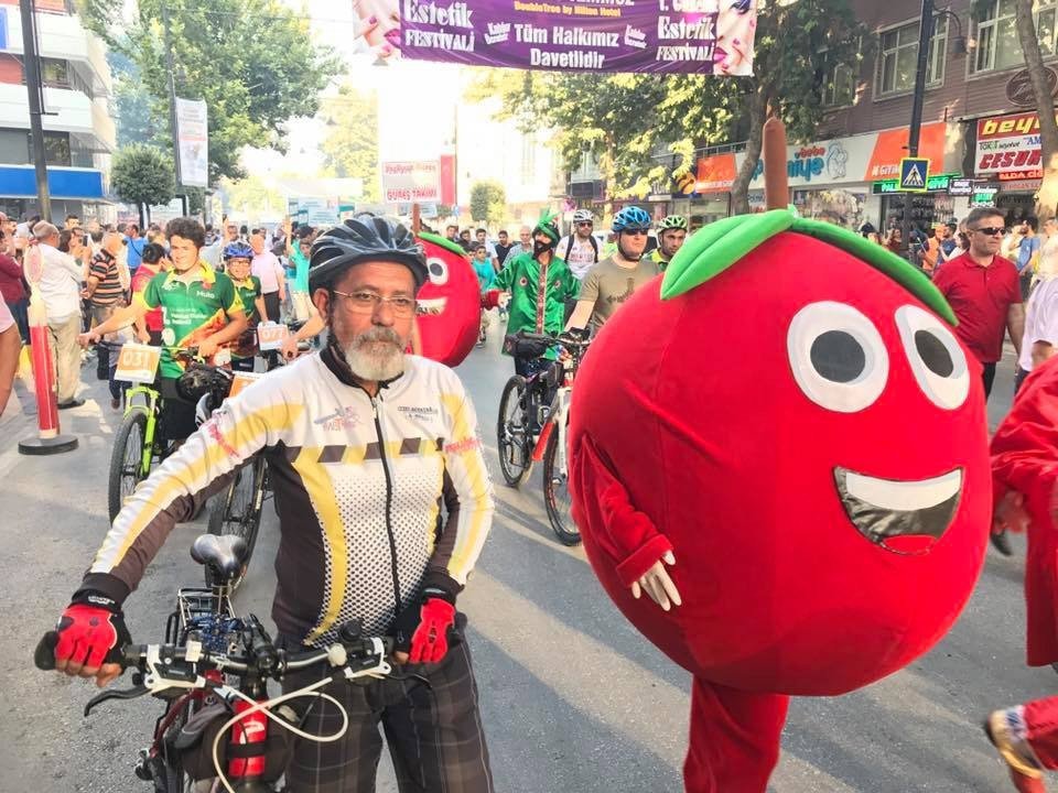 23.yeşilyurt Kültür Kiraz Ve Spor Festivali Kortej Yürüyüşüyle Başladı