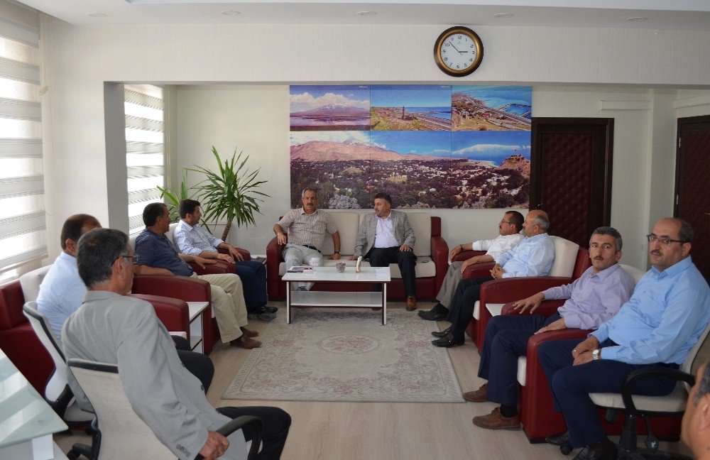 Diyanet-sen Genel Başkan Yardımcısı Yakışır’dan Başkan Gürsoy’a Ziyaret