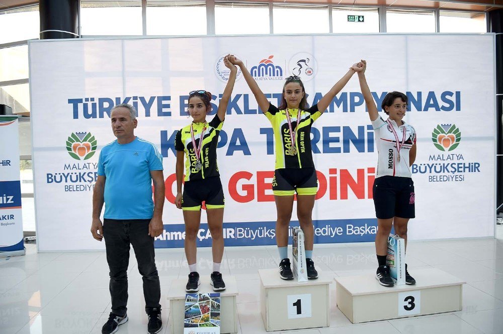 Türkiye Bisiklet Şampiyonası Malatya 4. Etabı Tamamlandı