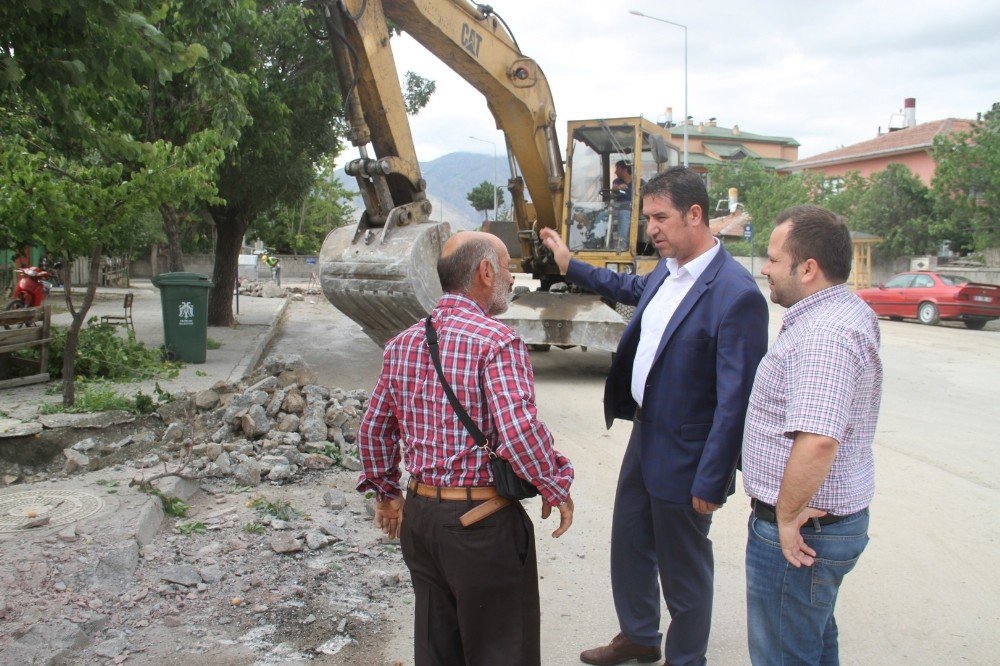 Erzincan Belediyesi Çalışmalarına Aralıksız Devam Ediyor