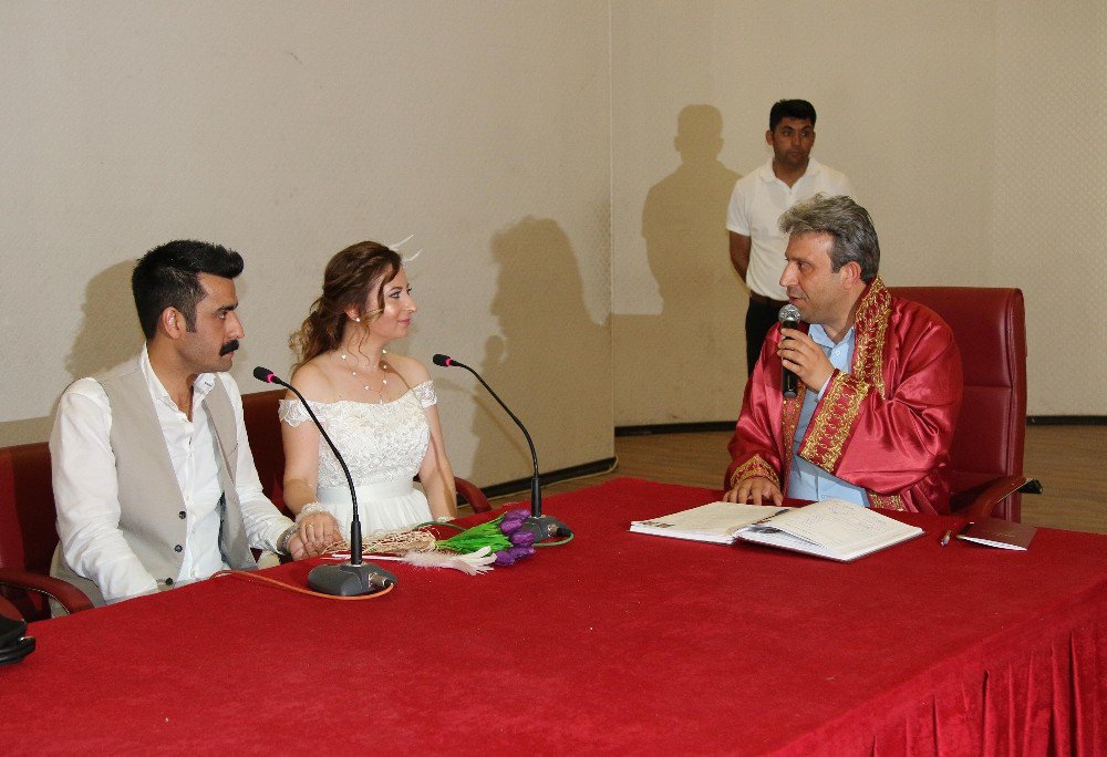 Haliliye Nikah Dairesinde 07.07.2017 Yoğunluğu