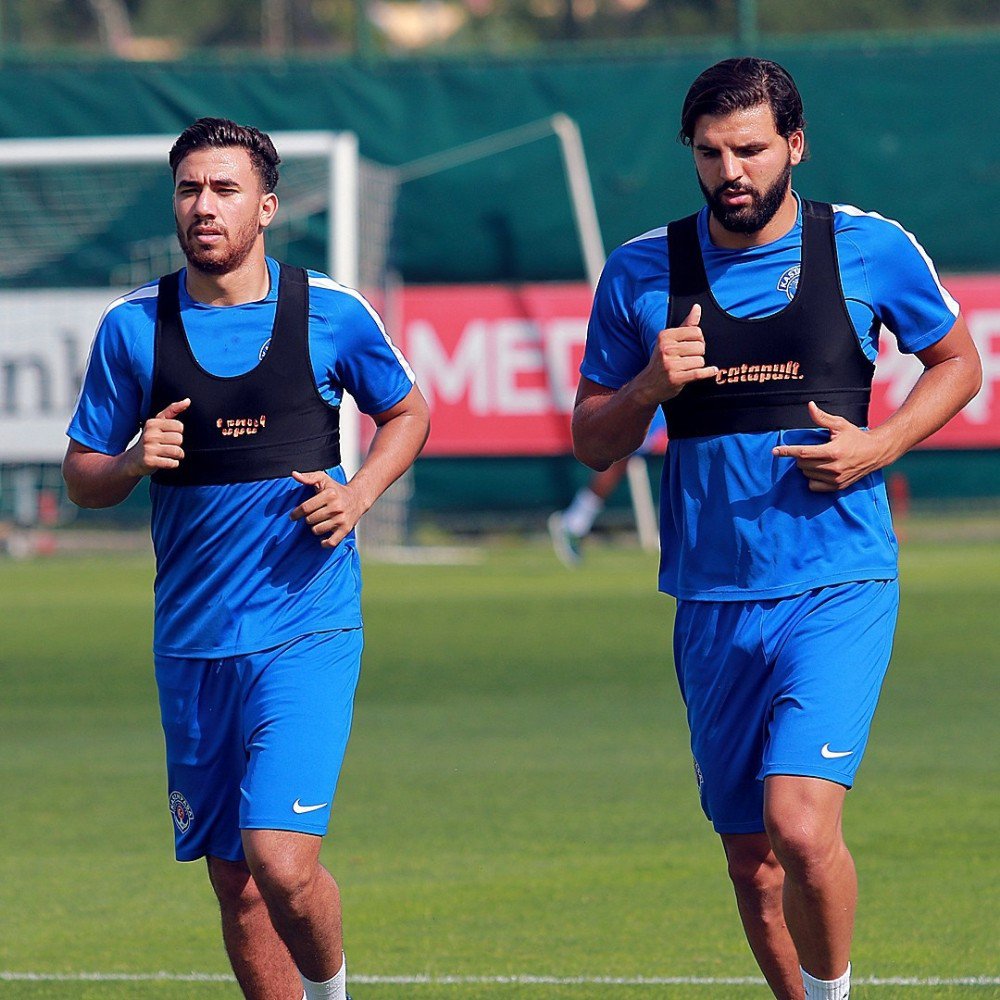 Kasımpaşa, Hazırlıklarını Sürdürüyor