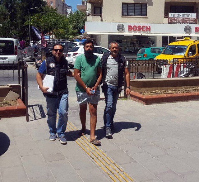 Kuşadası’nda Gençlik Festivaline Uyuşturucu Baskını