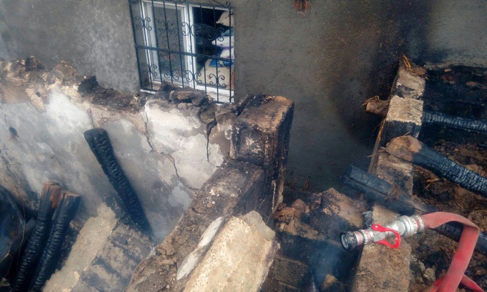 Nusaybin’de Yangın Evi Küle Dönüştürdü