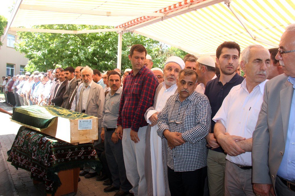 Dursun, Son Yolculuğuna Uğurlandı