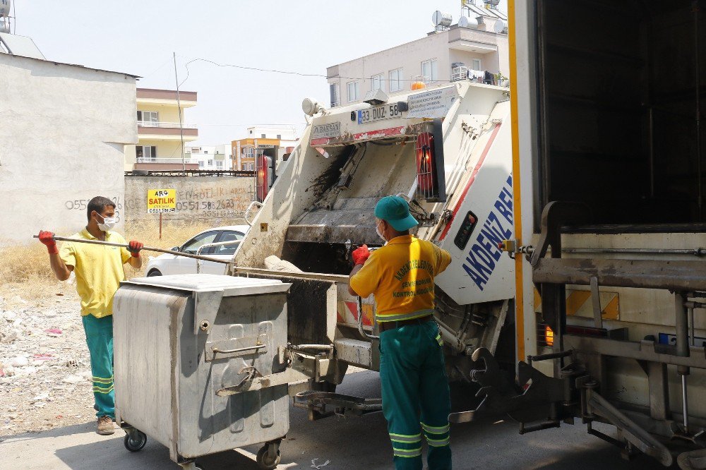 Akdeniz’de Çöp Konteynerleri Yıkanıyor