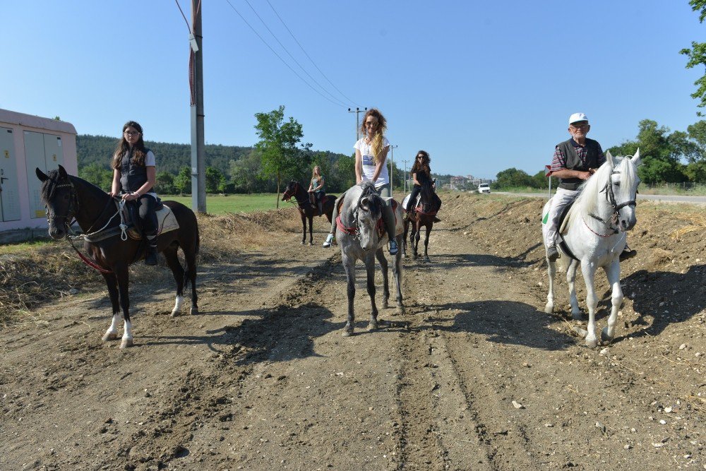 Rahvan At Yarışları Nefes Kesecek
