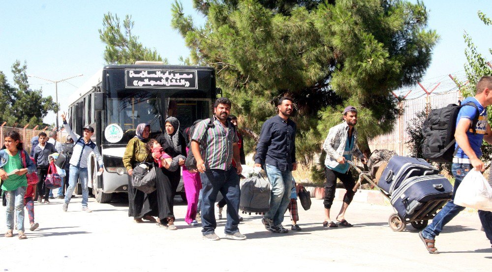 Bayram İçin Ülkelerine Giden 68 Bin Suriyeli’den 35 Bini Türkiye’ye Döndü