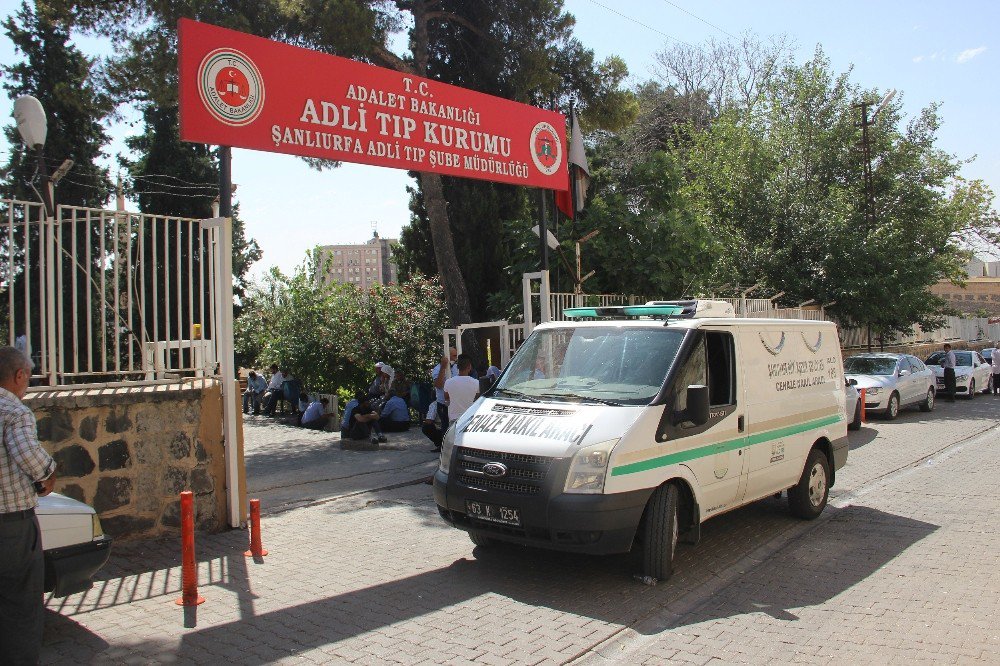 Arızayı Gidermek İçin Çıktığı Elektrik Direğinden Düşerek Öldü