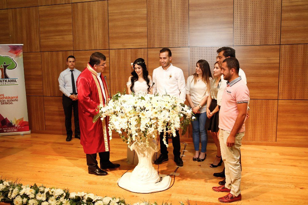 83 Çift En Anlamlı ‘Evet’ İçin 07.07.2017 Tarihini Seçti