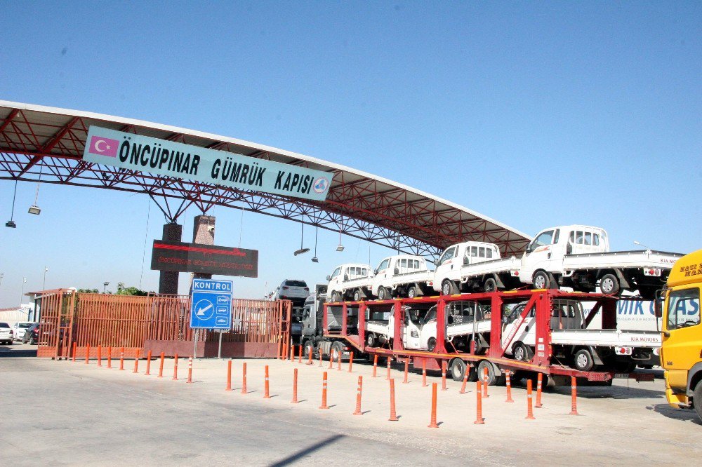 Suriye Geçici Hükümetinin Aldığı Araçlar Tırlarla Suriye’ye Götürüldü