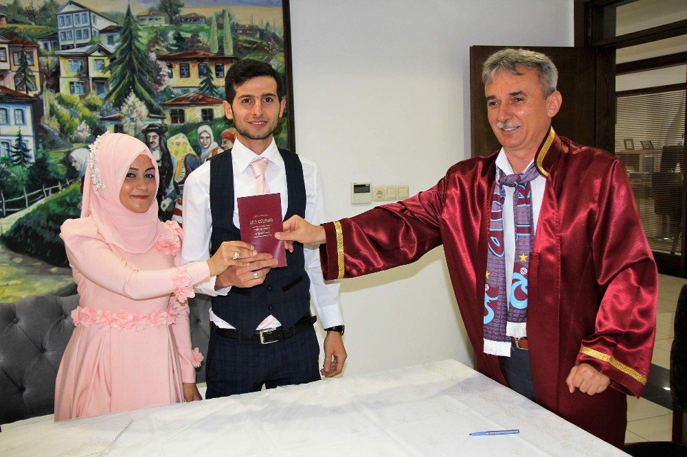 Evlilik İçin 07.07.2017 Tarihini Seçtiler