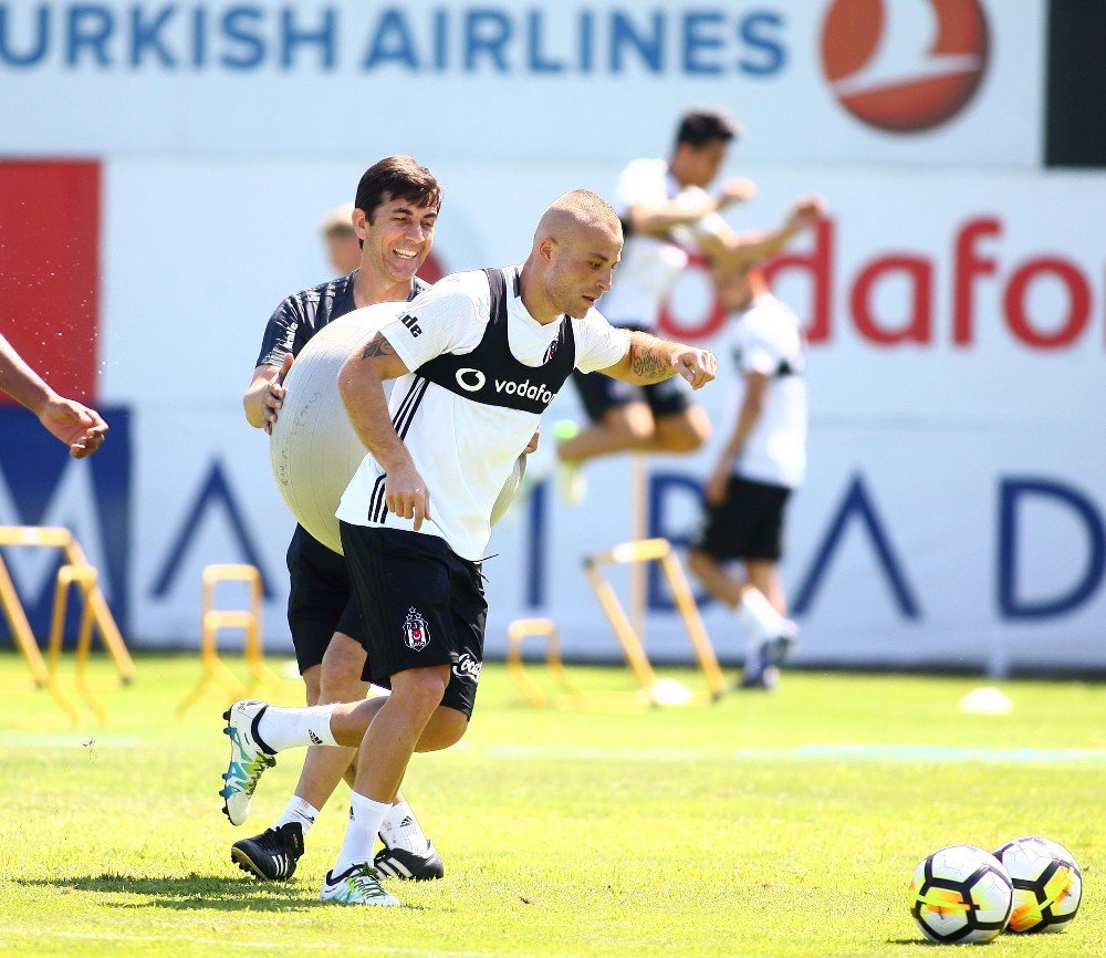 Beşiktaş’ta Hazırlıklar Sürüyor