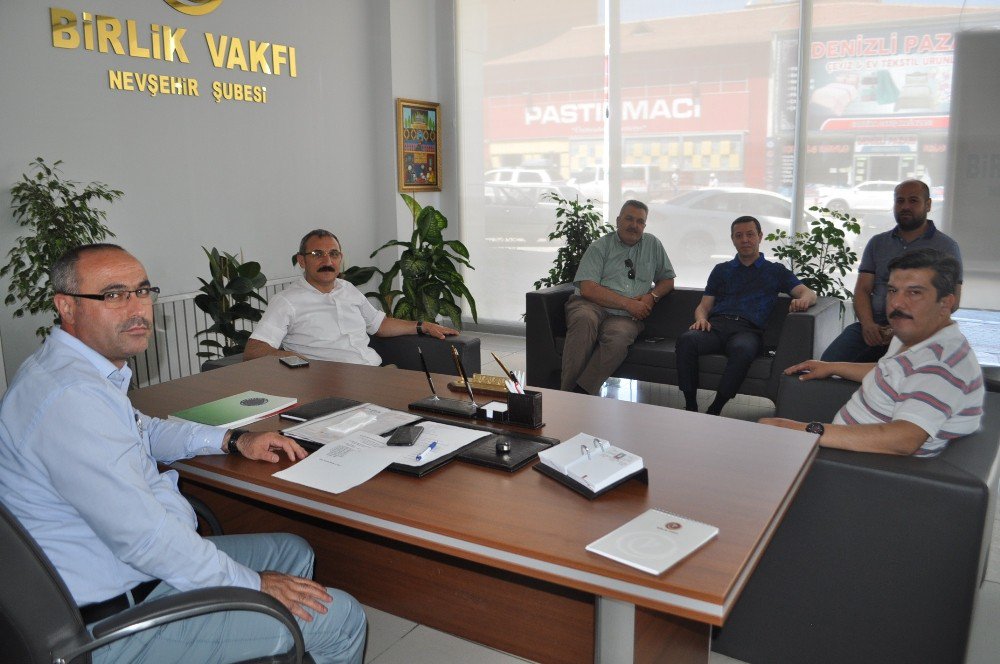 Birlik Vakfı Yönetimi İstişare Toplantısı Yaptı