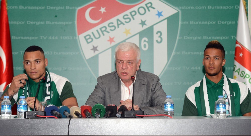 Bursaspor’da Çifte İmza