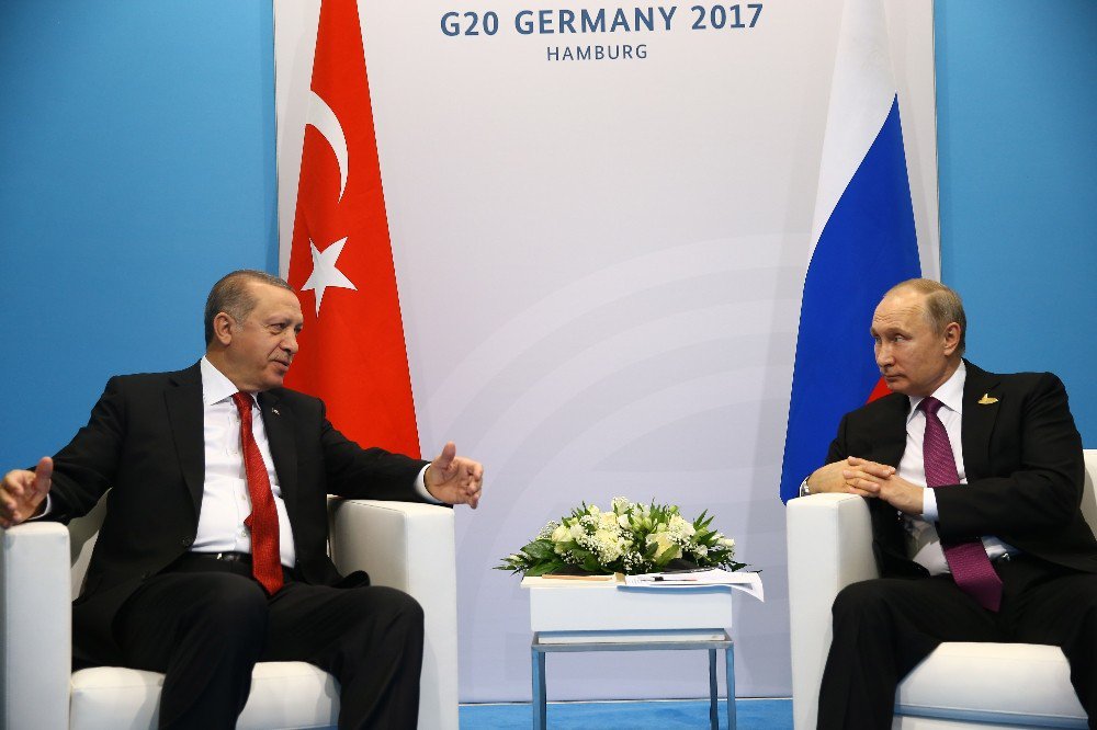 Cumhurbaşkanı Erdoğan, Putin İle Bir Araya Geldi