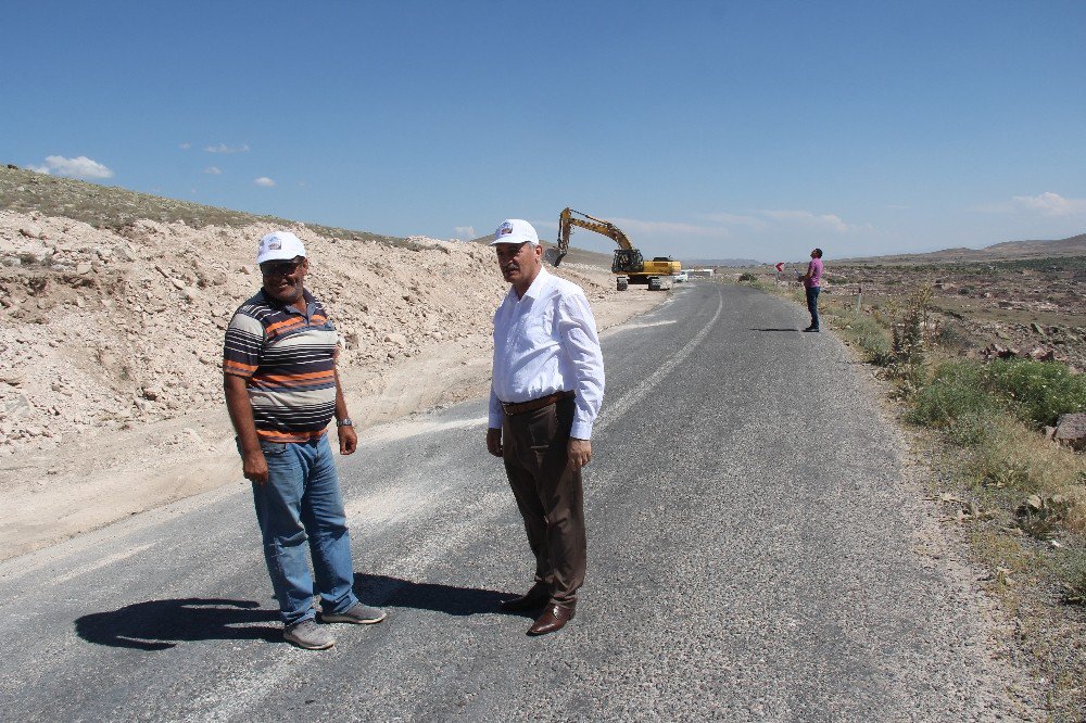 İncesu Belediyesi Üçkuyu Mahallesinde Yol Genişletme Çalışmalarına Başlandı