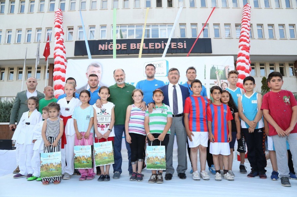 Niğde Belediyesi Yaz Spor Okulları Açıldı