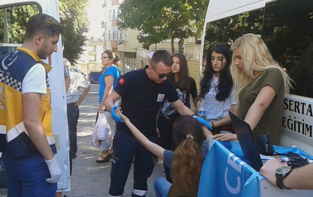 Polisten Kaçan Motosikletli Yayaya Çarptı