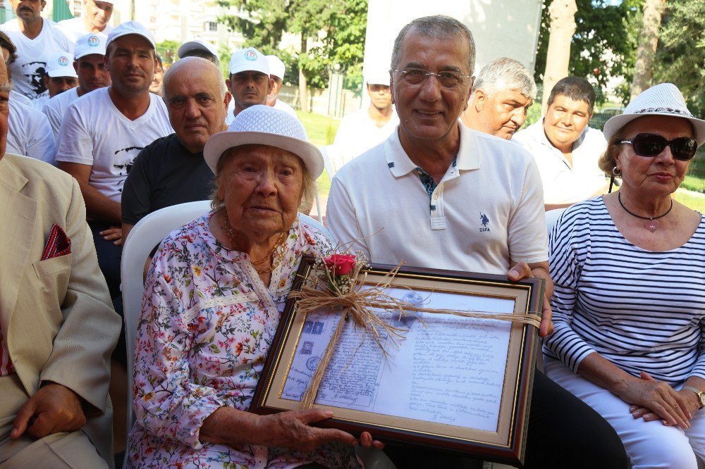 Muazzez İlmiye Çığ’ın İsmi Mezitli’de Parkta Yaşayacak