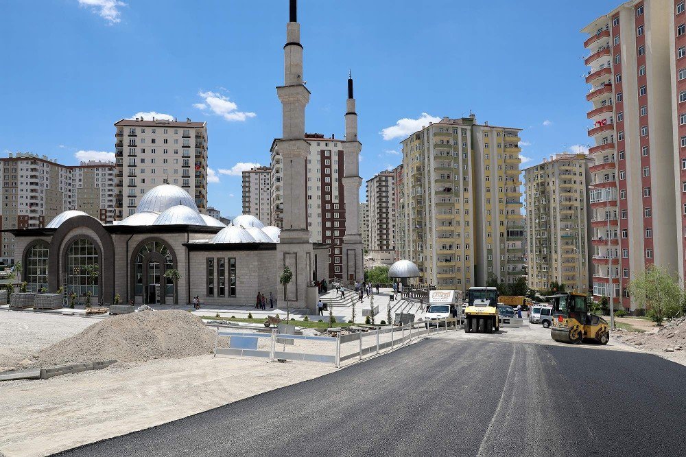 Viyadük Bağlantı Yoluna Giden Yol Asfaltlandı