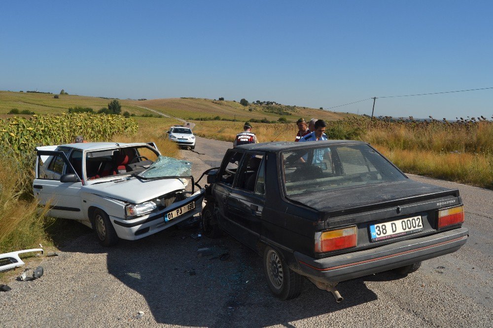 Kozan’da Trafik Kazası 1’i Ağır, 7 Yaralı