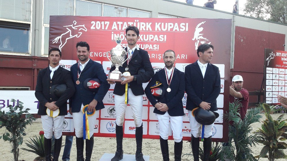 Geleneksel Atatürk Kupası Finali İstanbul’da Yapıldı