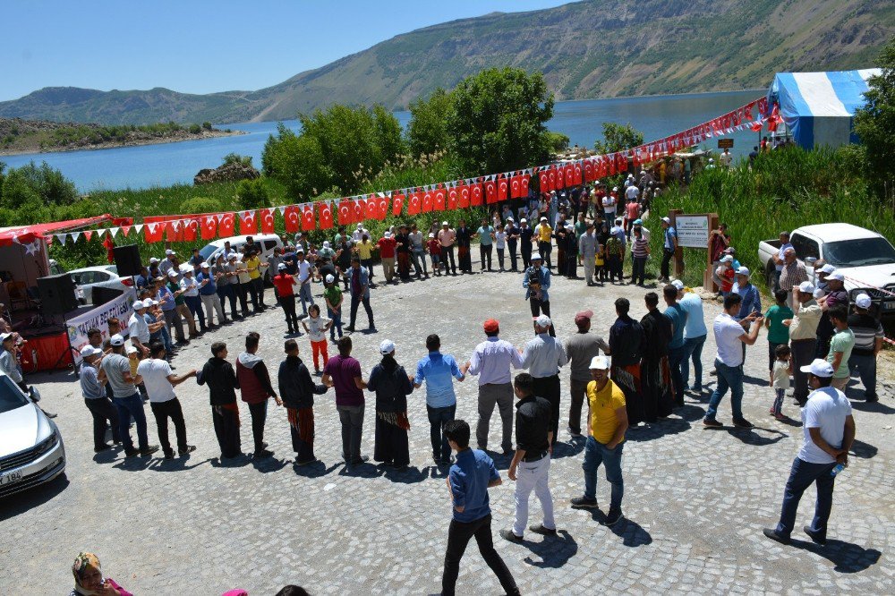 Tatvan’da Yayla Şenliği Düzenlendi