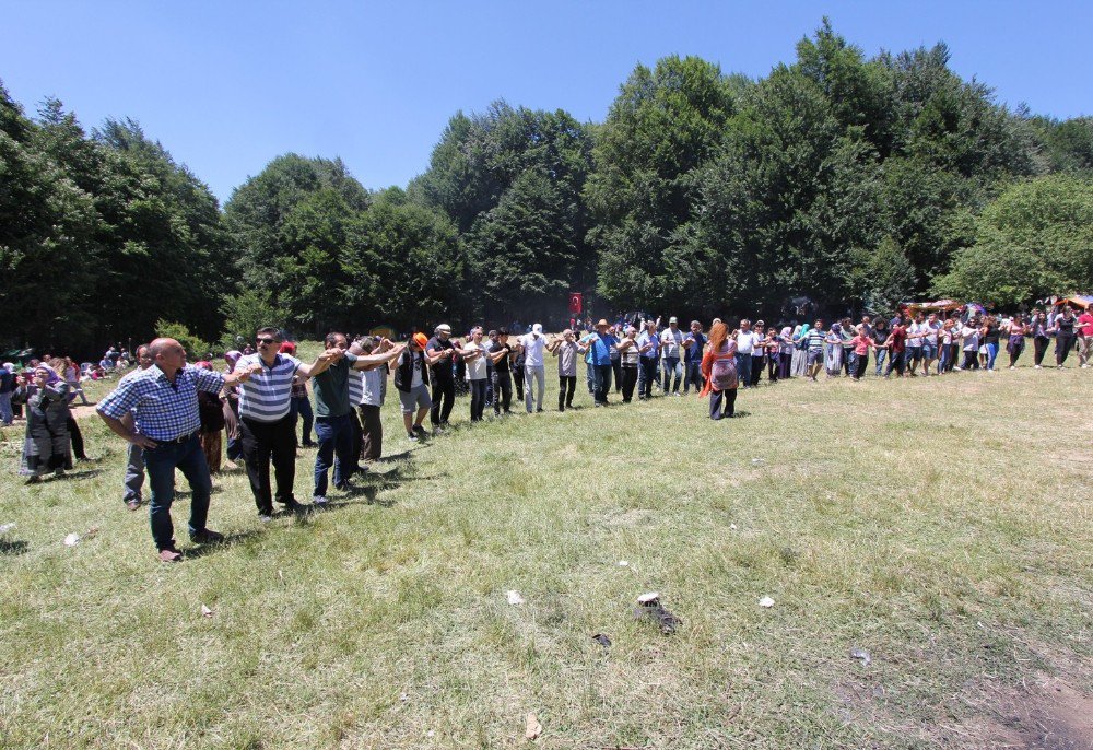 2 Bin 500 Metrede Yetişen Pancar İçin Şenlik Düzenlendi