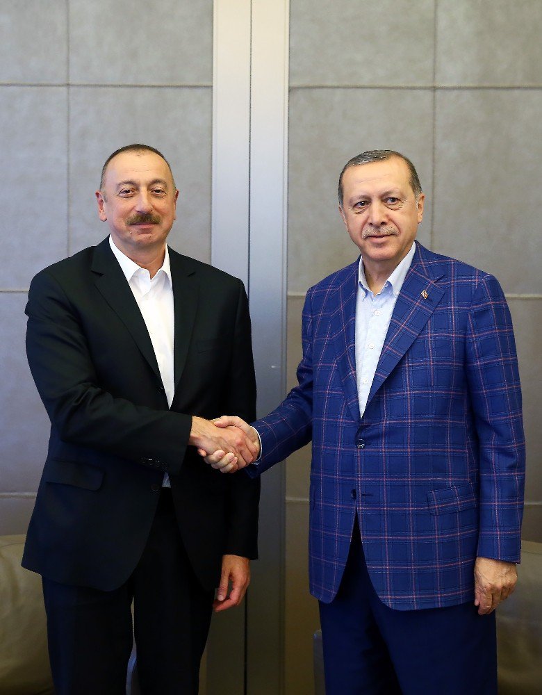 Cumhurbaşkanı Erdoğan, Azerbaycan Cumhurbaşkanı Aliyev İle Bir Araya Geldi