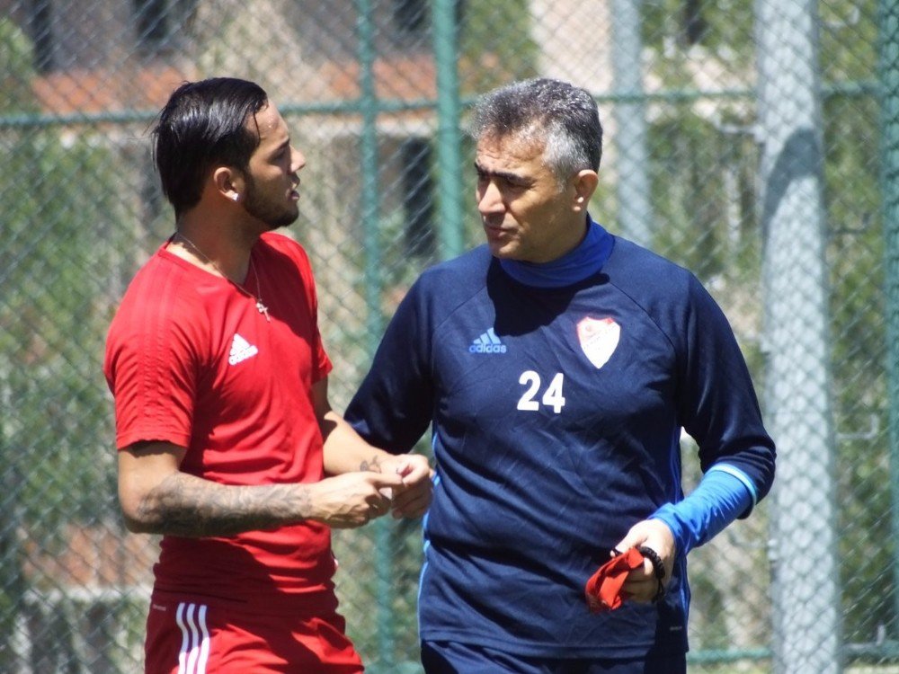 Elazığspor Yeni Hocasıyla Çalıştı