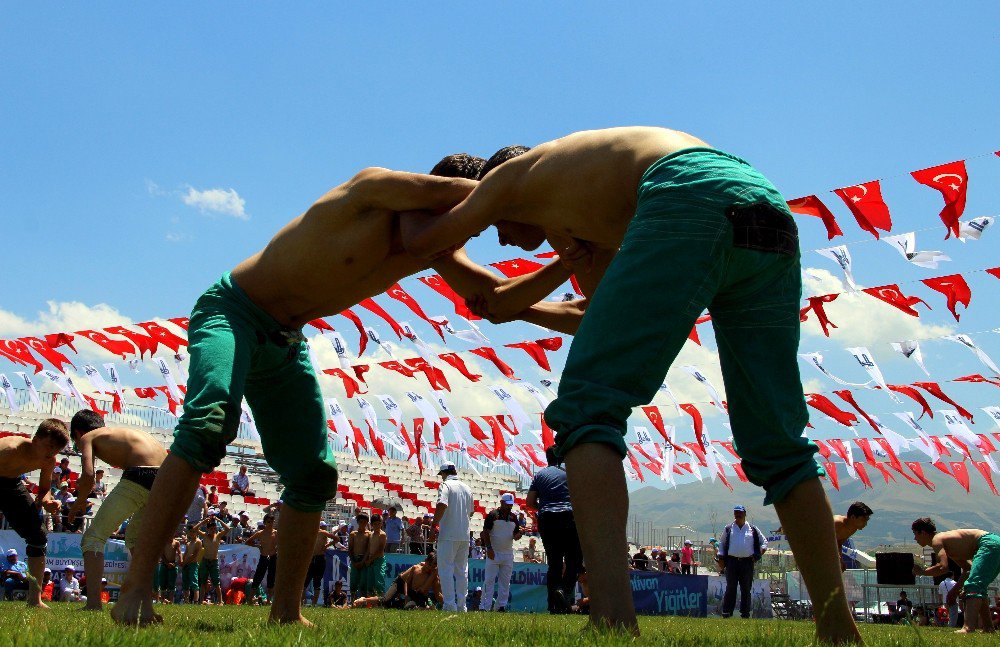 4. Uluslararası Altın Kemer Karakucak Güreşleri