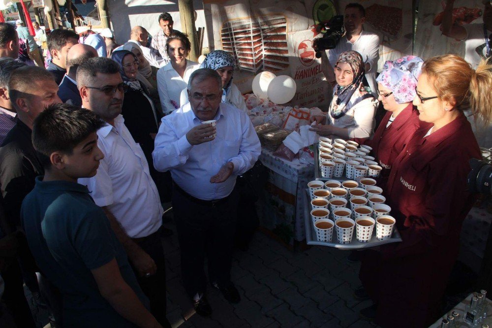 Başkan Mehmed Ali Saraoğlu: Gediz’de Yıllık Tarhana Üretimi 500 Tonu Buluyor