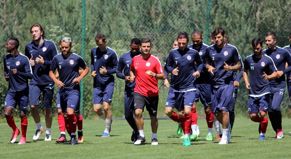 Antalyaspor’da Yeni Sezon Hazırlıkları Sürüyor