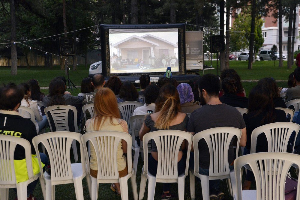 Açık Havada Sinema Keyfi Başladı