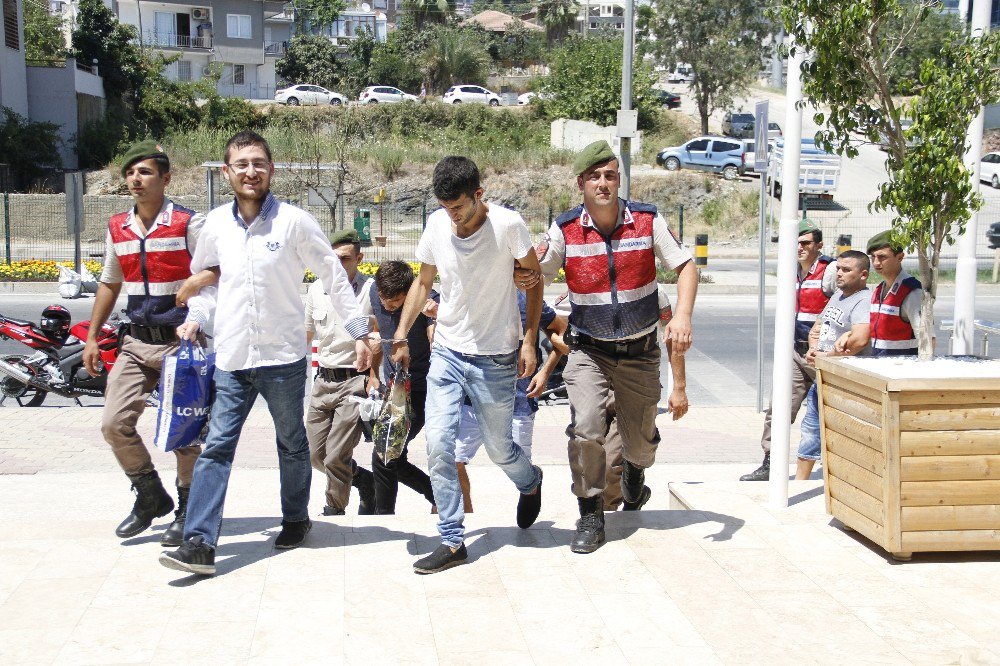 Uyuşturucu Tacirleri Jandarmadan Kaçamadı