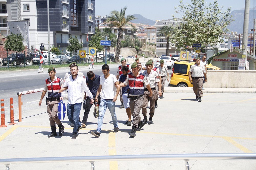 Uyuşturucu Tacirleri Jandarmadan Kaçamadı